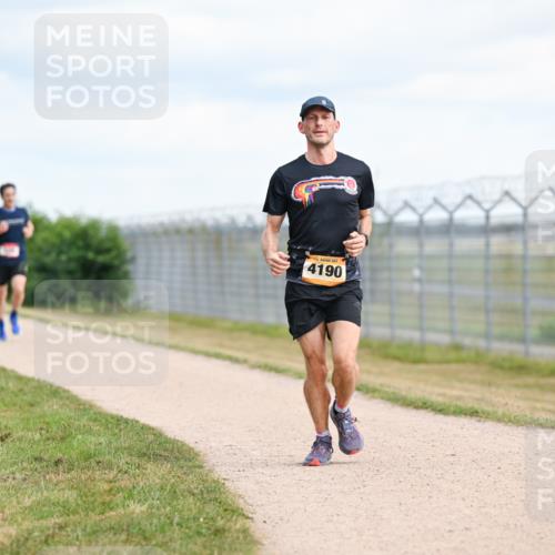 14.09.2025 - Airport Race Dr. Thomas Lammeyer http://msf.ph/oto/8861705 14.09.2025 11:58:25 Laufen 4190 meine-sportfotos.de