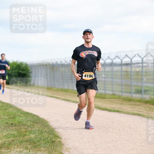 14.09.2025 - Airport Race Dr. Thomas Lammeyer http://msf.ph/oto/8861707 14.09.2025 11:58:25 Laufen 4190 meine-sportfotos.de