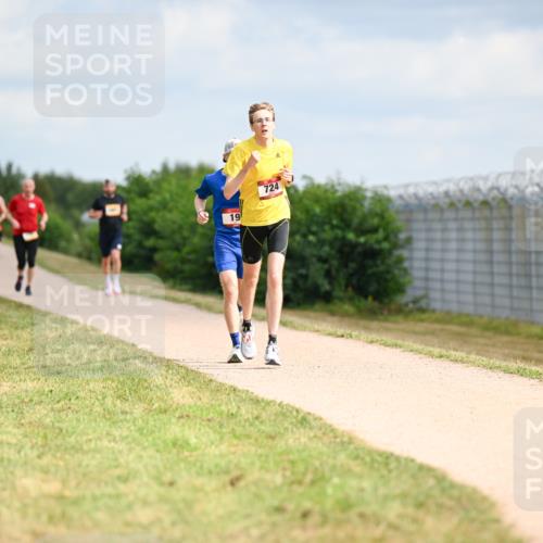 14.09.2025 - Airport Race Dr. Thomas Lammeyer http://msf.ph/oto/8861746 14.09.2025 11:58:38 Laufen 19, 724 meine-sportfotos.de