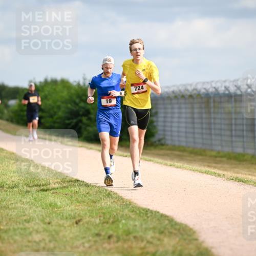 14.09.2025 - Airport Race Dr. Thomas Lammeyer http://msf.ph/oto/8861751 14.09.2025 11:58:40 Laufen 19, 724 meine-sportfotos.de