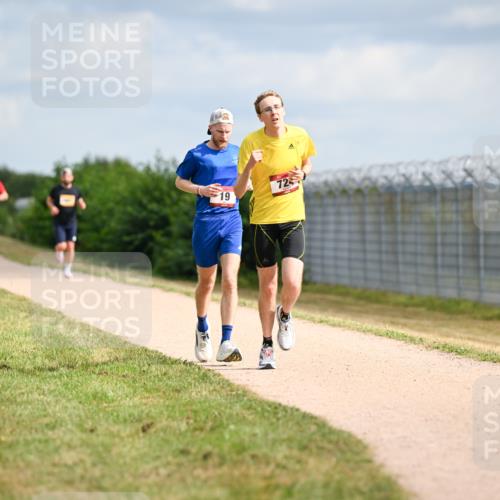 14.09.2025 - Airport Race Dr. Thomas Lammeyer http://msf.ph/oto/8861753 14.09.2025 11:58:40 Laufen 19, 72 meine-sportfotos.de