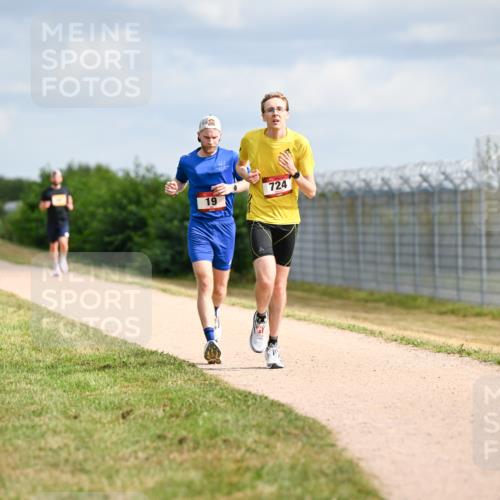 14.09.2025 - Airport Race Dr. Thomas Lammeyer http://msf.ph/oto/8861756 14.09.2025 11:58:40 Laufen 19, 724 meine-sportfotos.de