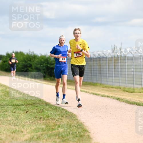 14.09.2025 - Airport Race Dr. Thomas Lammeyer http://msf.ph/oto/8861763 14.09.2025 11:58:41 Laufen 19, 724 meine-sportfotos.de