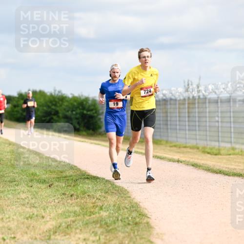 14.09.2025 - Airport Race Dr. Thomas Lammeyer http://msf.ph/oto/8861766 14.09.2025 11:58:41 Laufen 19, 724 meine-sportfotos.de