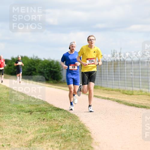 14.09.2025 - Airport Race Dr. Thomas Lammeyer http://msf.ph/oto/8861767 14.09.2025 11:58:42 Laufen 19, 724 meine-sportfotos.de