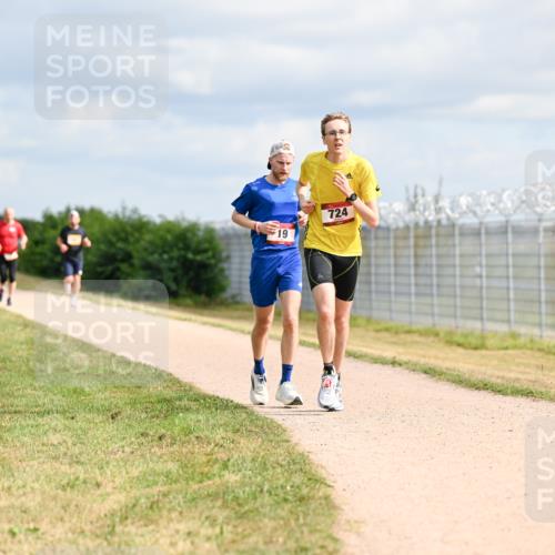 14.09.2025 - Airport Race Dr. Thomas Lammeyer http://msf.ph/oto/8861768 14.09.2025 11:58:42 Laufen 19, 724 meine-sportfotos.de