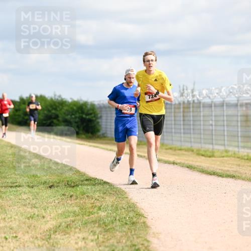 14.09.2025 - Airport Race Dr. Thomas Lammeyer http://msf.ph/oto/8861769 14.09.2025 11:58:42 Laufen 19, 724 meine-sportfotos.de