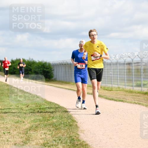 14.09.2025 - Airport Race Dr. Thomas Lammeyer http://msf.ph/oto/8861775 14.09.2025 11:58:43 Laufen 19, 724 meine-sportfotos.de