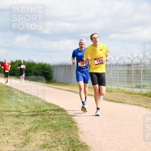 14.09.2025 - Airport Race Dr. Thomas Lammeyer http://msf.ph/oto/8861776 14.09.2025 11:58:43 Laufen 19, 724 meine-sportfotos.de