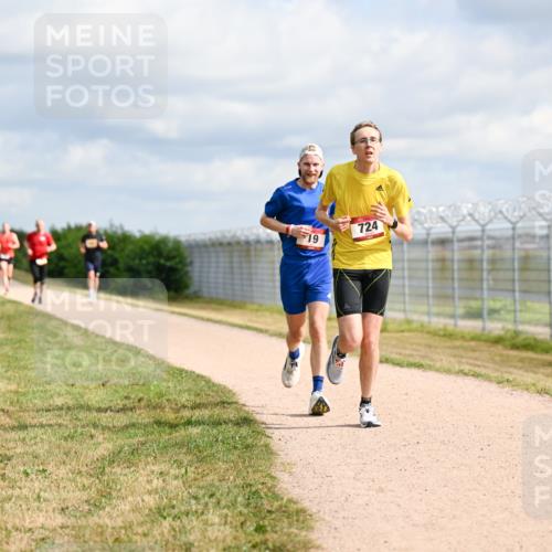 14.09.2025 - Airport Race Dr. Thomas Lammeyer http://msf.ph/oto/8861779 14.09.2025 11:58:43 Laufen 19, 724 meine-sportfotos.de