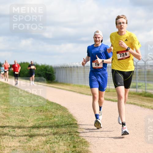 14.09.2025 - Airport Race Dr. Thomas Lammeyer http://msf.ph/oto/8861782 14.09.2025 11:58:44 Laufen 19, 724 meine-sportfotos.de