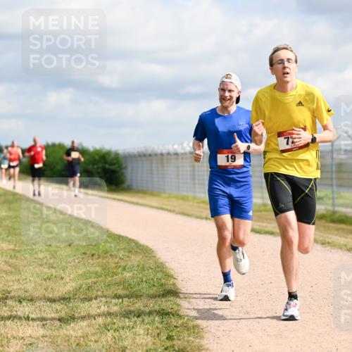 14.09.2025 - Airport Race Dr. Thomas Lammeyer http://msf.ph/oto/8861783 14.09.2025 11:58:44 Laufen 19, 77 meine-sportfotos.de
