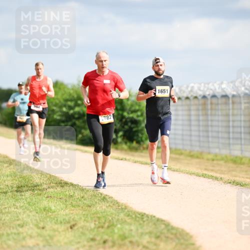 14.09.2025 - Airport Race Dr. Thomas Lammeyer http://msf.ph/oto/8861791 14.09.2025 11:58:49 Laufen 204, 1782, 1651 meine-sportfotos.de