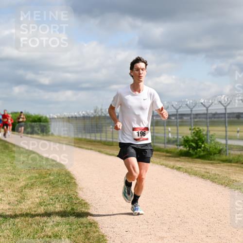 14.09.2025 - Airport Race Dr. Thomas Lammeyer http://msf.ph/oto/8861871 14.09.2025 11:59:03 Laufen 196 meine-sportfotos.de