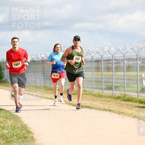 14.09.2025 - Airport Race Dr. Thomas Lammeyer http://msf.ph/oto/8861884 14.09.2025 11:59:11 Laufen 397, 1997, 1849, 493 meine-sportfotos.de