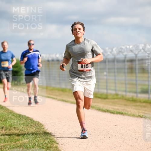 14.09.2025 - Airport Race Dr. Thomas Lammeyer http://msf.ph/oto/8861965 14.09.2025 11:59:32 Laufen 815 meine-sportfotos.de