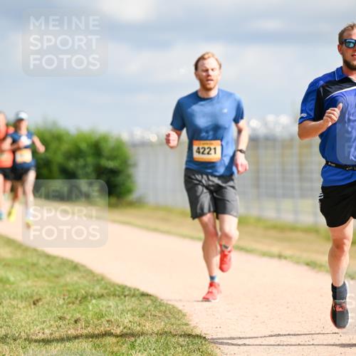 14.09.2025 - Airport Race Dr. Thomas Lammeyer http://msf.ph/oto/8861974 14.09.2025 11:59:35 Laufen 4221 meine-sportfotos.de