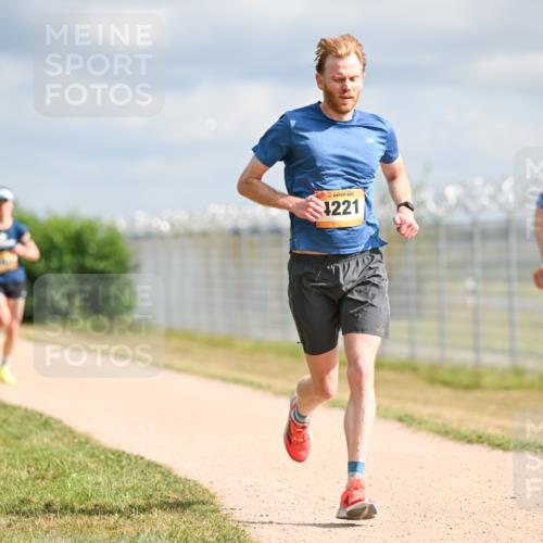 14.09.2025 - Airport Race Dr. Thomas Lammeyer http://msf.ph/oto/8861977 14.09.2025 11:59:36 Laufen 1221 meine-sportfotos.de