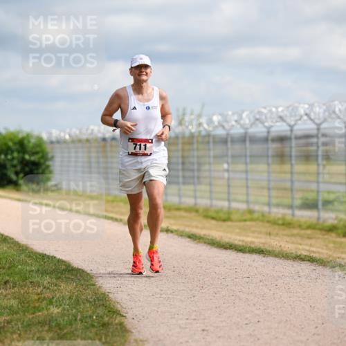 14.09.2025 - Airport Race Dr. Thomas Lammeyer http://msf.ph/oto/8862021 14.09.2025 11:59:46 Laufen 711 meine-sportfotos.de