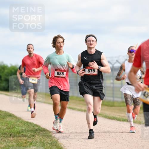 14.09.2025 - Airport Race Dr. Thomas Lammeyer http://msf.ph/oto/8862084 14.09.2025 11:59:59 Laufen 1891, 888, 875, 456 meine-sportfotos.de