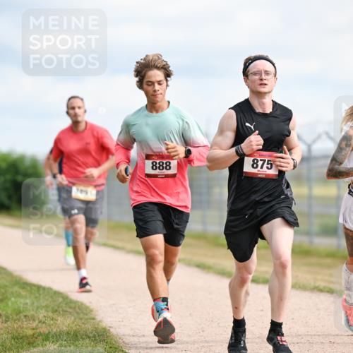 14.09.2025 - Airport Race Dr. Thomas Lammeyer http://msf.ph/oto/8862090 14.09.2025 11:59:59 Laufen 888, 875 meine-sportfotos.de