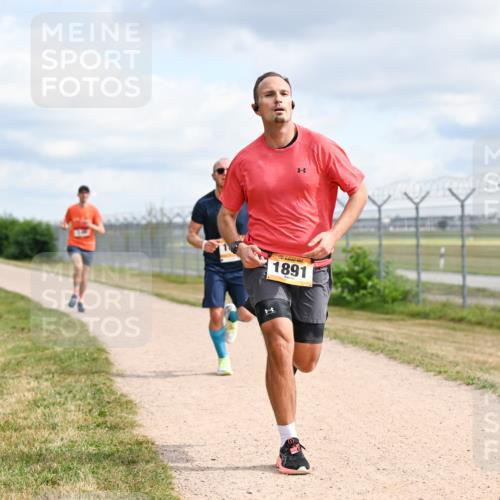 14.09.2025 - Airport Race Dr. Thomas Lammeyer http://msf.ph/oto/8862110 14.09.2025 12:00:03 Laufen 1891 meine-sportfotos.de