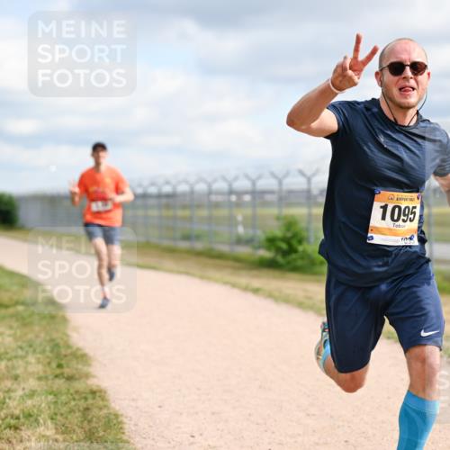 14.09.2025 - Airport Race Dr. Thomas Lammeyer http://msf.ph/oto/8862121 14.09.2025 12:00:05 Laufen 1095, 7093 meine-sportfotos.de