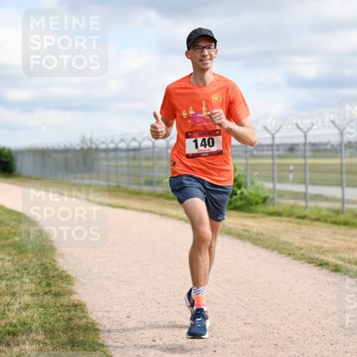 14.09.2025 - Airport Race Dr. Thomas Lammeyer http://msf.ph/oto/8862134 14.09.2025 12:00:07 Laufen 140 meine-sportfotos.de