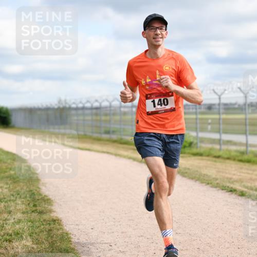 14.09.2025 - Airport Race Dr. Thomas Lammeyer http://msf.ph/oto/8862135 14.09.2025 12:00:07 Laufen 140 meine-sportfotos.de