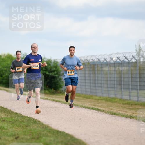 14.09.2025 - Airport Race Dr. Thomas Lammeyer http://msf.ph/oto/8862160 14.09.2025 12:00:39 Laufen 4112, 3, 1853 meine-sportfotos.de