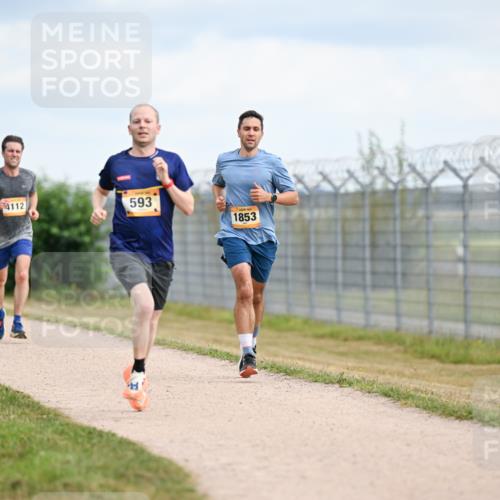 14.09.2025 - Airport Race Dr. Thomas Lammeyer http://msf.ph/oto/8862172 14.09.2025 12:00:41 Laufen 4112, 593, 1853 meine-sportfotos.de