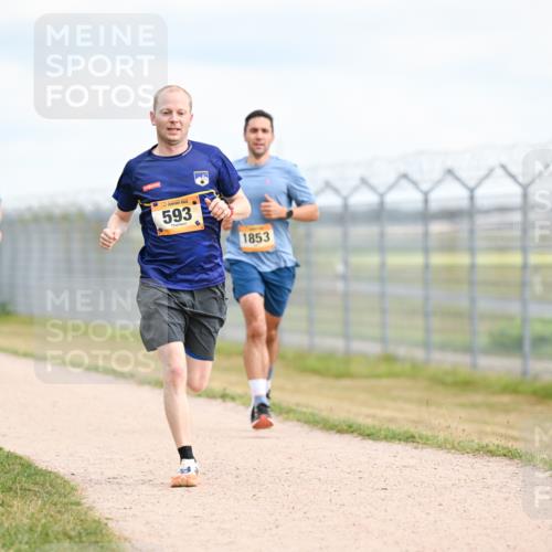 14.09.2025 - Airport Race Dr. Thomas Lammeyer http://msf.ph/oto/8862181 14.09.2025 12:00:43 Laufen 593, 1853 meine-sportfotos.de