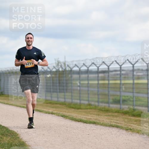 14.09.2025 - Airport Race Dr. Thomas Lammeyer http://msf.ph/oto/8862226 14.09.2025 12:00:51 Laufen 1211 meine-sportfotos.de