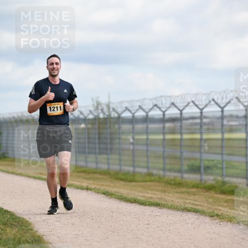14.09.2025 - Airport Race Dr. Thomas Lammeyer http://msf.ph/oto/8862227 14.09.2025 12:00:51 Laufen 1211 meine-sportfotos.de