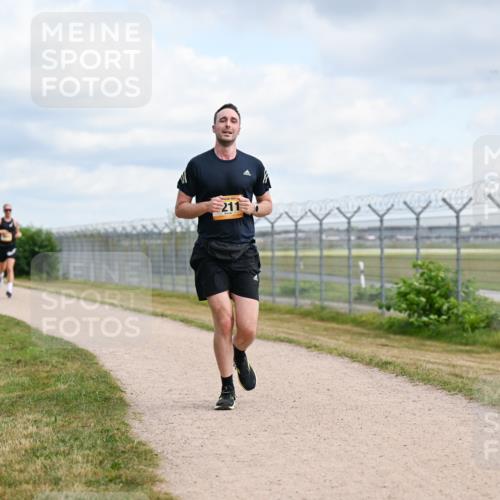 14.09.2025 - Airport Race Dr. Thomas Lammeyer http://msf.ph/oto/8862242 14.09.2025 12:00:53 Laufen 211 meine-sportfotos.de
