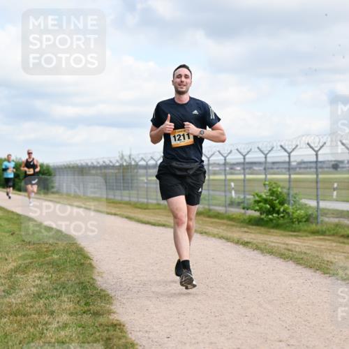 14.09.2025 - Airport Race Dr. Thomas Lammeyer http://msf.ph/oto/8862246 14.09.2025 12:00:54 Laufen 1211 meine-sportfotos.de