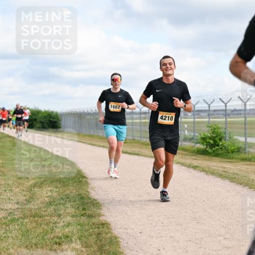 14.09.2025 - Airport Race Dr. Thomas Lammeyer http://msf.ph/oto/8862345 14.09.2025 12:01:16 Laufen 1662, 4210, 1455 meine-sportfotos.de