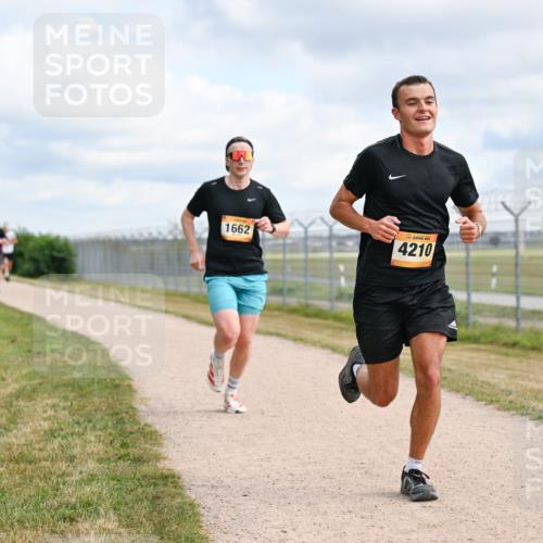 14.09.2025 - Airport Race Dr. Thomas Lammeyer http://msf.ph/oto/8862355 14.09.2025 12:01:17 Laufen 1662, 4210 meine-sportfotos.de