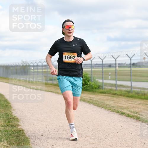 14.09.2025 - Airport Race Dr. Thomas Lammeyer http://msf.ph/oto/8862365 14.09.2025 12:01:18 Laufen 1662 meine-sportfotos.de