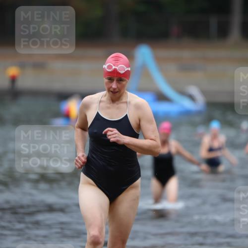 14.09.2025 - Stadtparktriathlon Michael Strokosch http://msf.ph/oto/8862368 14.09.2025 09:50:21 Schwimmen 515, 532, 553, 571, 588, 595, 600, 619 meine-sportfotos.de