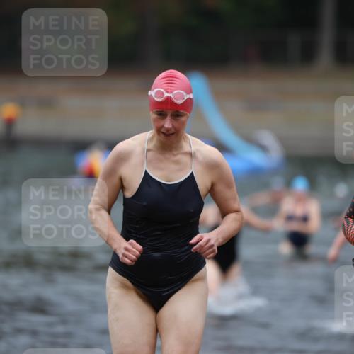 14.09.2025 - Stadtparktriathlon Michael Strokosch http://msf.ph/oto/8862371 14.09.2025 09:50:21 Schwimmen 515, 532, 553, 571, 588, 595, 600, 619 meine-sportfotos.de