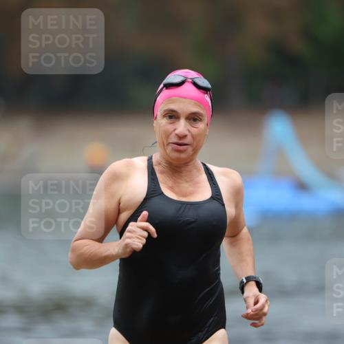 14.09.2025 - Stadtparktriathlon Michael Strokosch http://msf.ph/oto/8862395 14.09.2025 09:50:30 Schwimmen 532, 553, 571, 588, 592, 595 meine-sportfotos.de