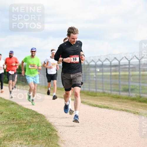 14.09.2025 - Airport Race Dr. Thomas Lammeyer http://msf.ph/oto/8862406 14.09.2025 12:01:23 Laufen 1946, 16 meine-sportfotos.de