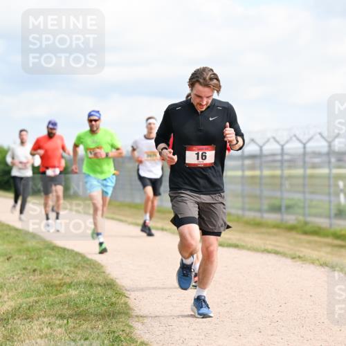 14.09.2025 - Airport Race Dr. Thomas Lammeyer http://msf.ph/oto/8862427 14.09.2025 12:01:24 Laufen 16 meine-sportfotos.de