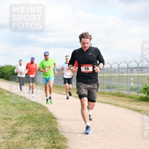 14.09.2025 - Airport Race Dr. Thomas Lammeyer http://msf.ph/oto/8862432 14.09.2025 12:01:24 Laufen 1948, 16 meine-sportfotos.de