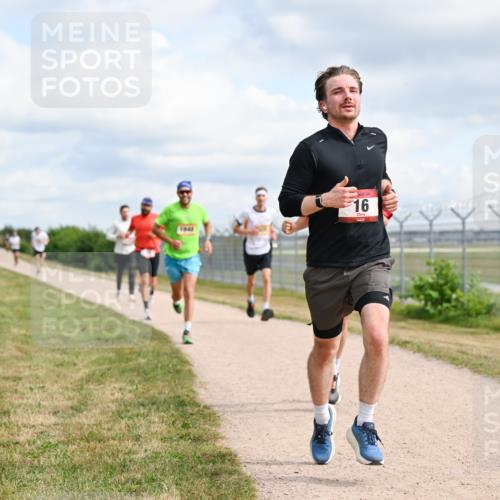14.09.2025 - Airport Race Dr. Thomas Lammeyer http://msf.ph/oto/8862453 14.09.2025 12:01:25 Laufen 16 meine-sportfotos.de
