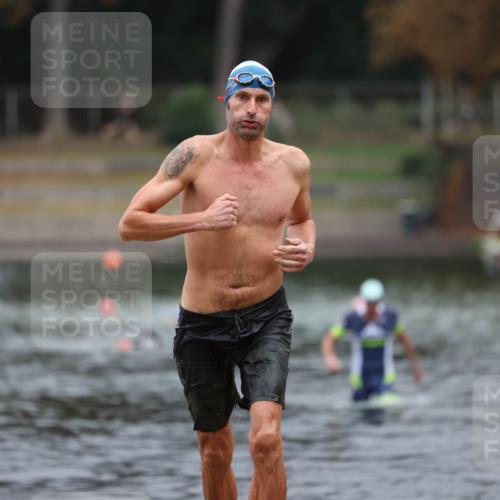 14.09.2025 - Stadtparktriathlon Michael Strokosch http://msf.ph/oto/8862460 14.09.2025 09:50:52 Schwimmen 539, 566, 611 meine-sportfotos.de