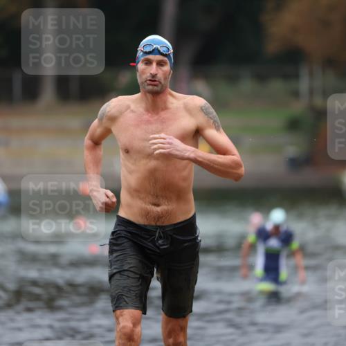14.09.2025 - Stadtparktriathlon Michael Strokosch http://msf.ph/oto/8862461 14.09.2025 09:50:53 Schwimmen 539, 611 meine-sportfotos.de