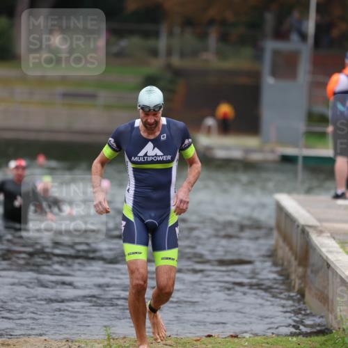 14.09.2025 - Stadtparktriathlon Michael Strokosch http://msf.ph/oto/8862475 14.09.2025 09:51:04 Schwimmen 590 meine-sportfotos.de