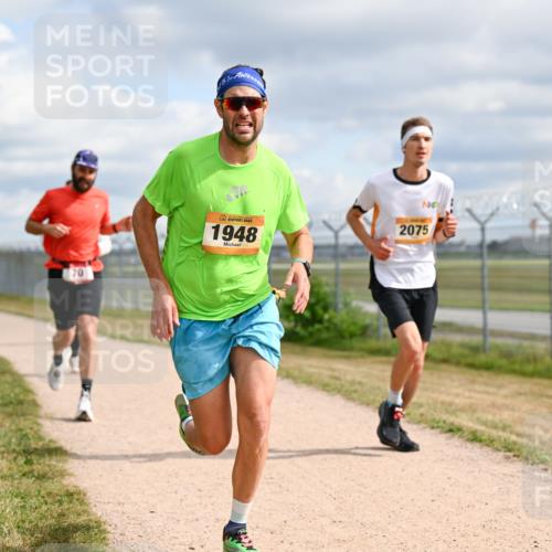 14.09.2025 - Airport Race Dr. Thomas Lammeyer http://msf.ph/oto/8862506 14.09.2025 12:01:28 Laufen 70, 1948, 2075 meine-sportfotos.de